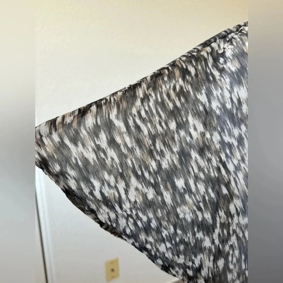 Converse‎ One Star Blouse Women's Medium Multicolor Sheer Flutter Sleeve V-Neck - Picture 13 of 14